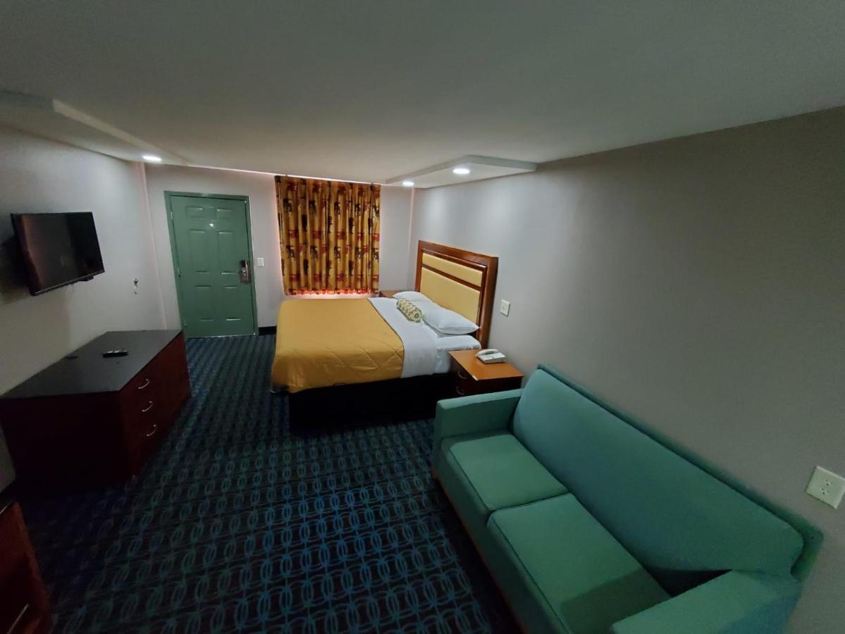 Scottish Inns & Suites Springdale Zewnętrze zdjęcie